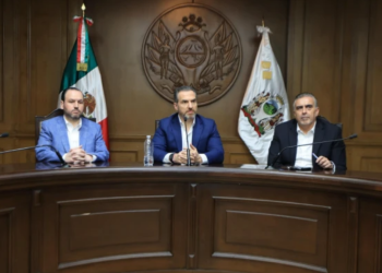 Reconocen Labor De Tomás González Sada En Monterrey Con Medalla Al Mérito Emprendedor