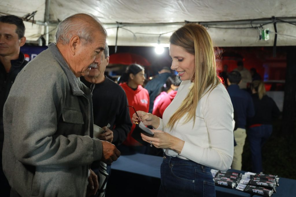 entrega-de-lentes-gratuitos-con-monterrey-se-ve-mejor