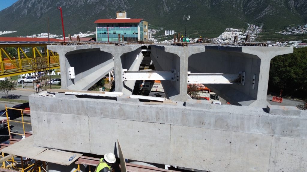 obras-viales-Huajuco-carretera-nacional-puente-elevado-Monterrey-La-Rioja