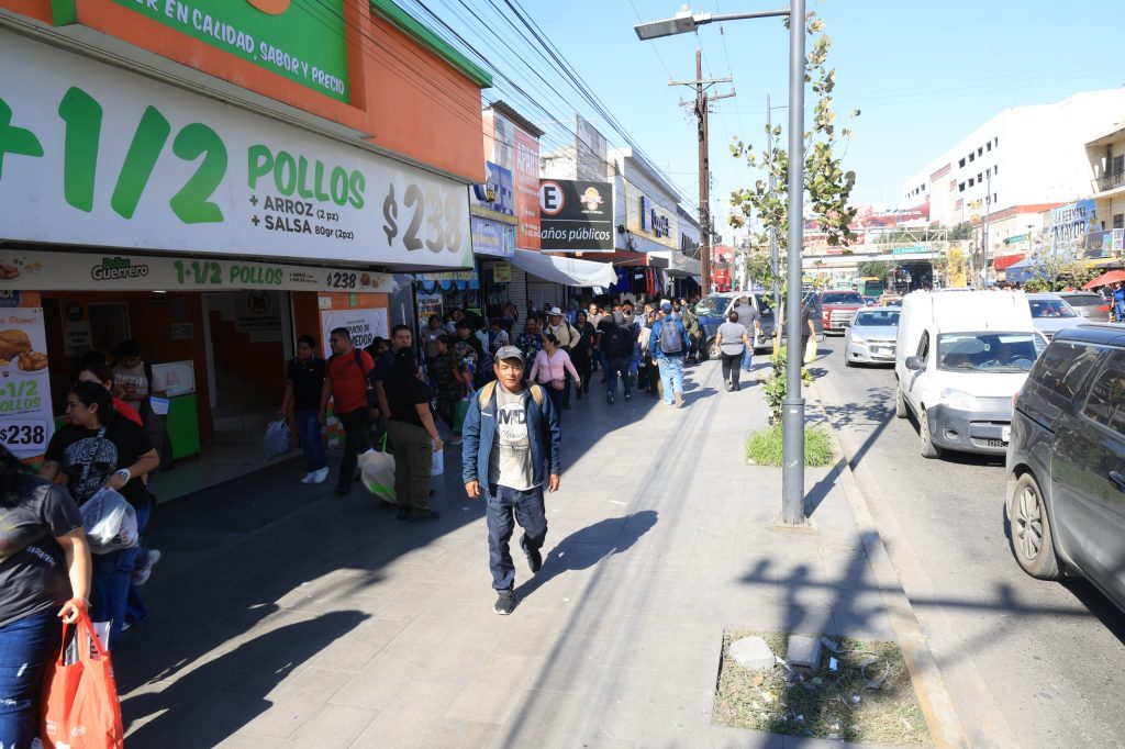 comercios-ambulantes-vialidades-operativo-centro-de-Monterrey
