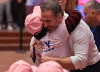 autonomía-económica-becas-y-capacitaciones-Tarjeta-Regia-Plus-bienestar-familiar